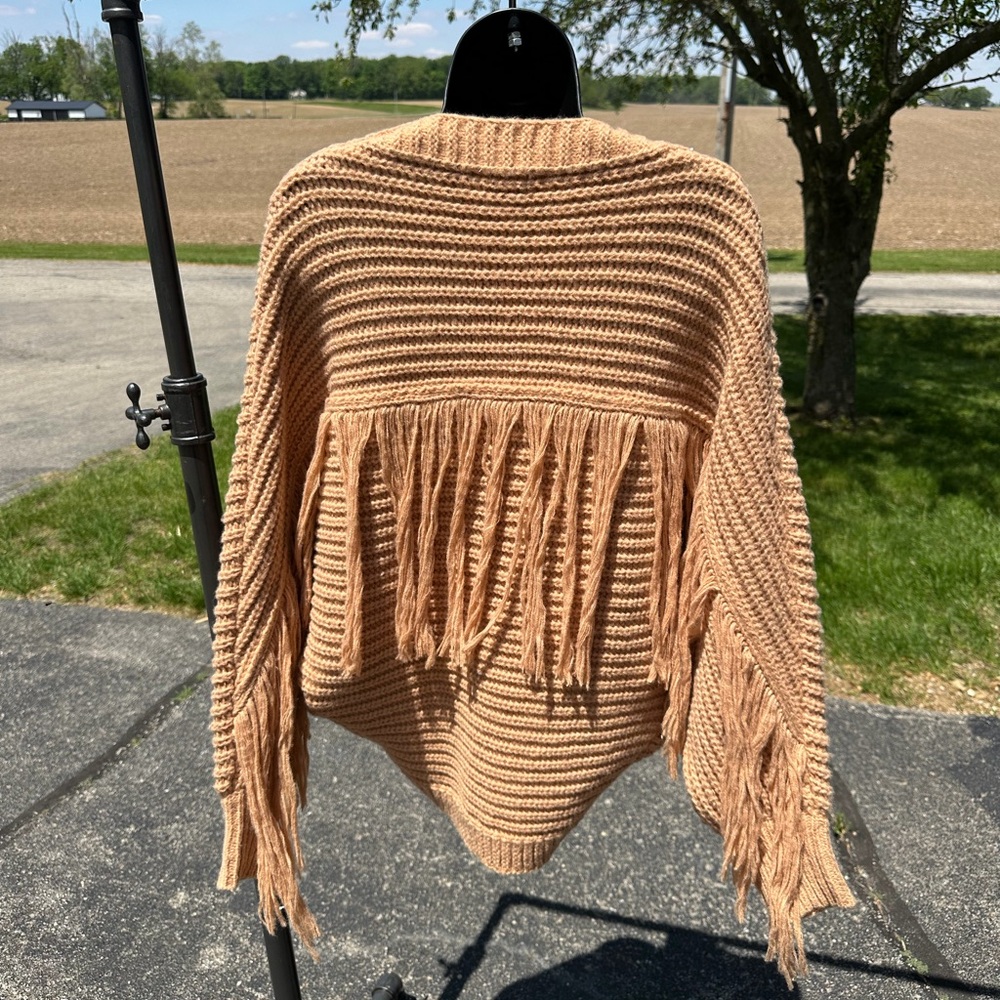 NWT - Boutique Inventory - Fringe Cardigan